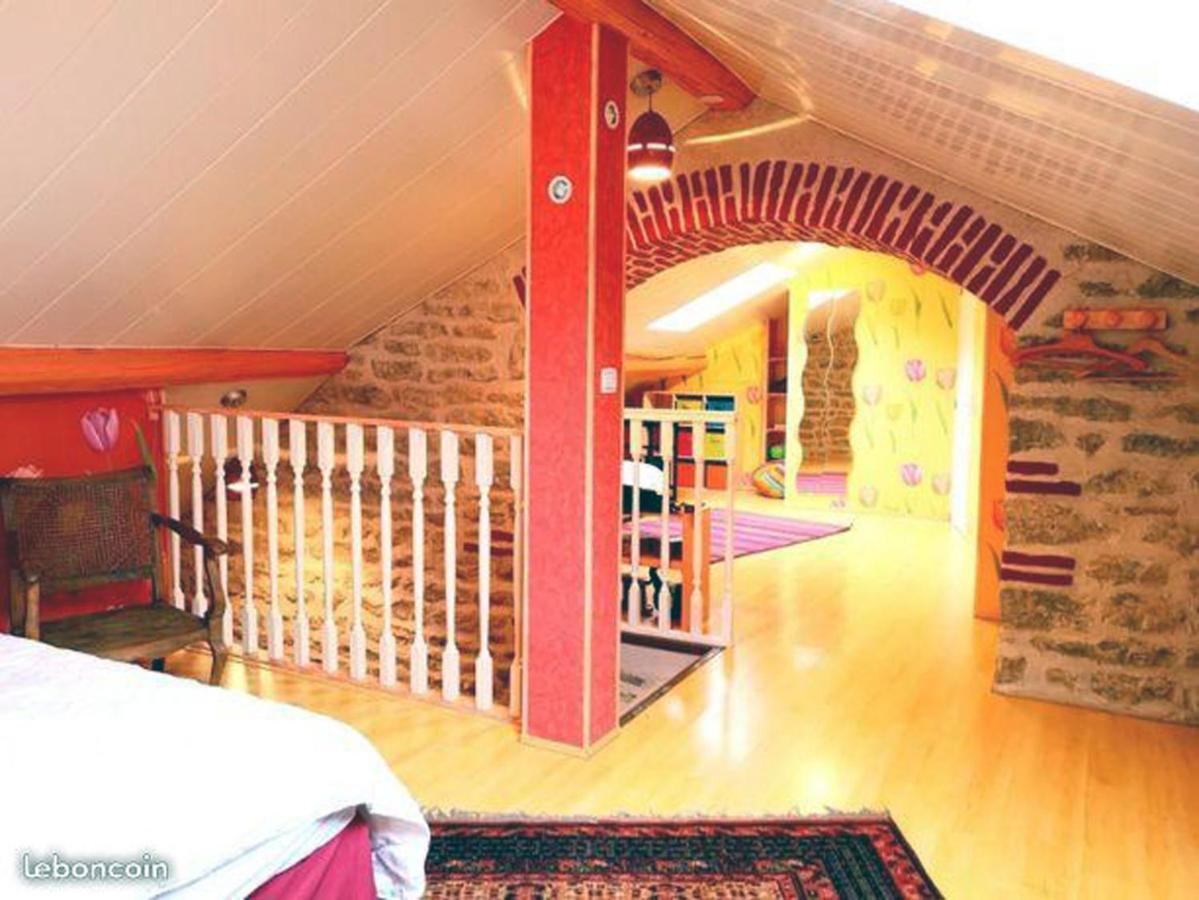 La Providence, Chambres D'Hotes Saint-Sernin-du-Plain Экстерьер фото